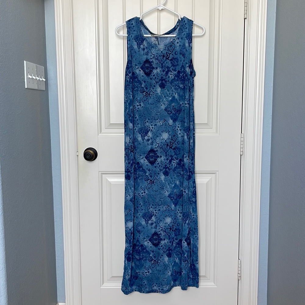 Sleeveless Crewneck Maxi dress - EUC - XL